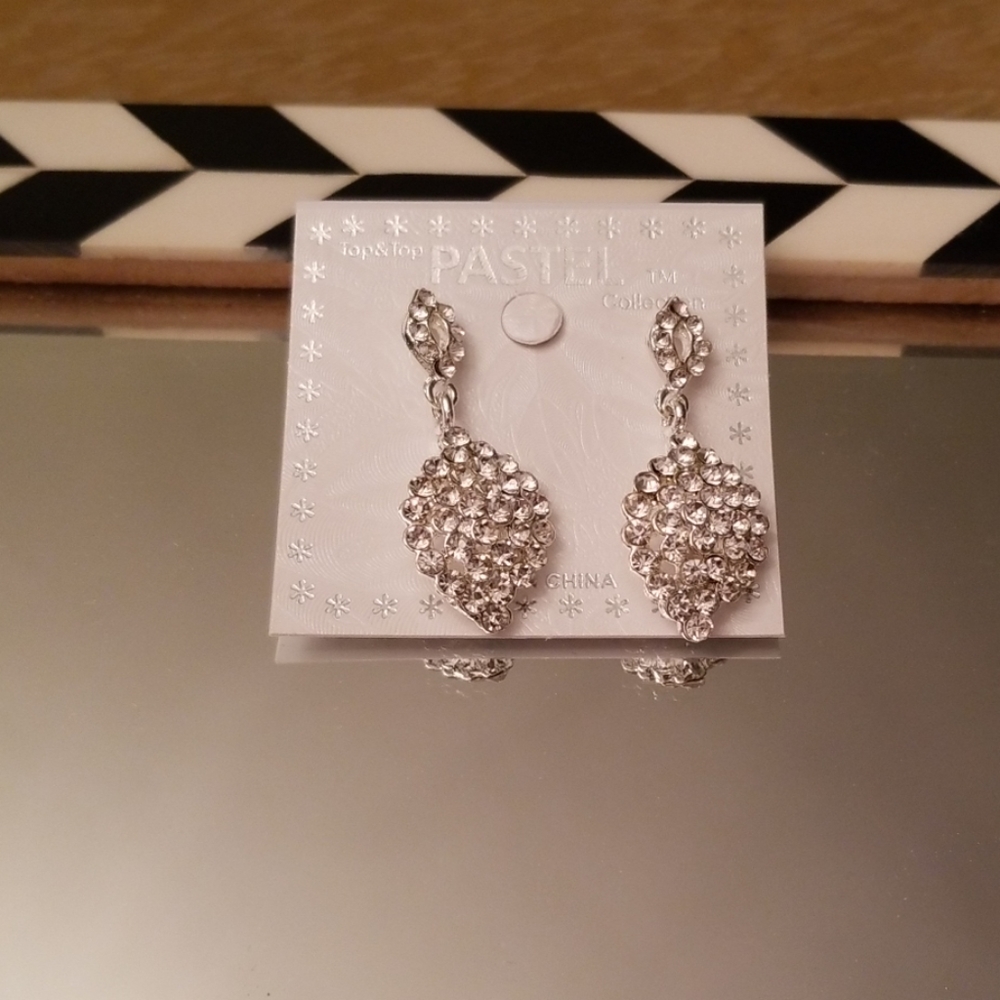 2/$13CZ'S in Silvertone Setting,Dress Up/Be Casual